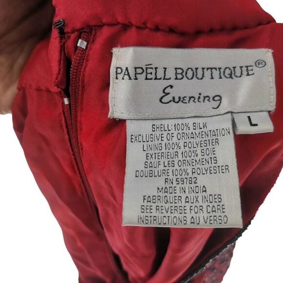 Vintage Red Silk Sleeveless Top with Gold Thread & Black Beaded Embellishments - Picture 3 of 5